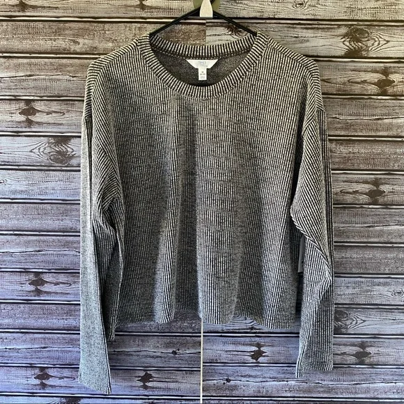 NWT Time and Tru Relaxed Long-Sleeved Top Size M - Picture 1 of 11